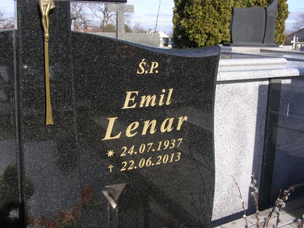 Grób Emil Lenar