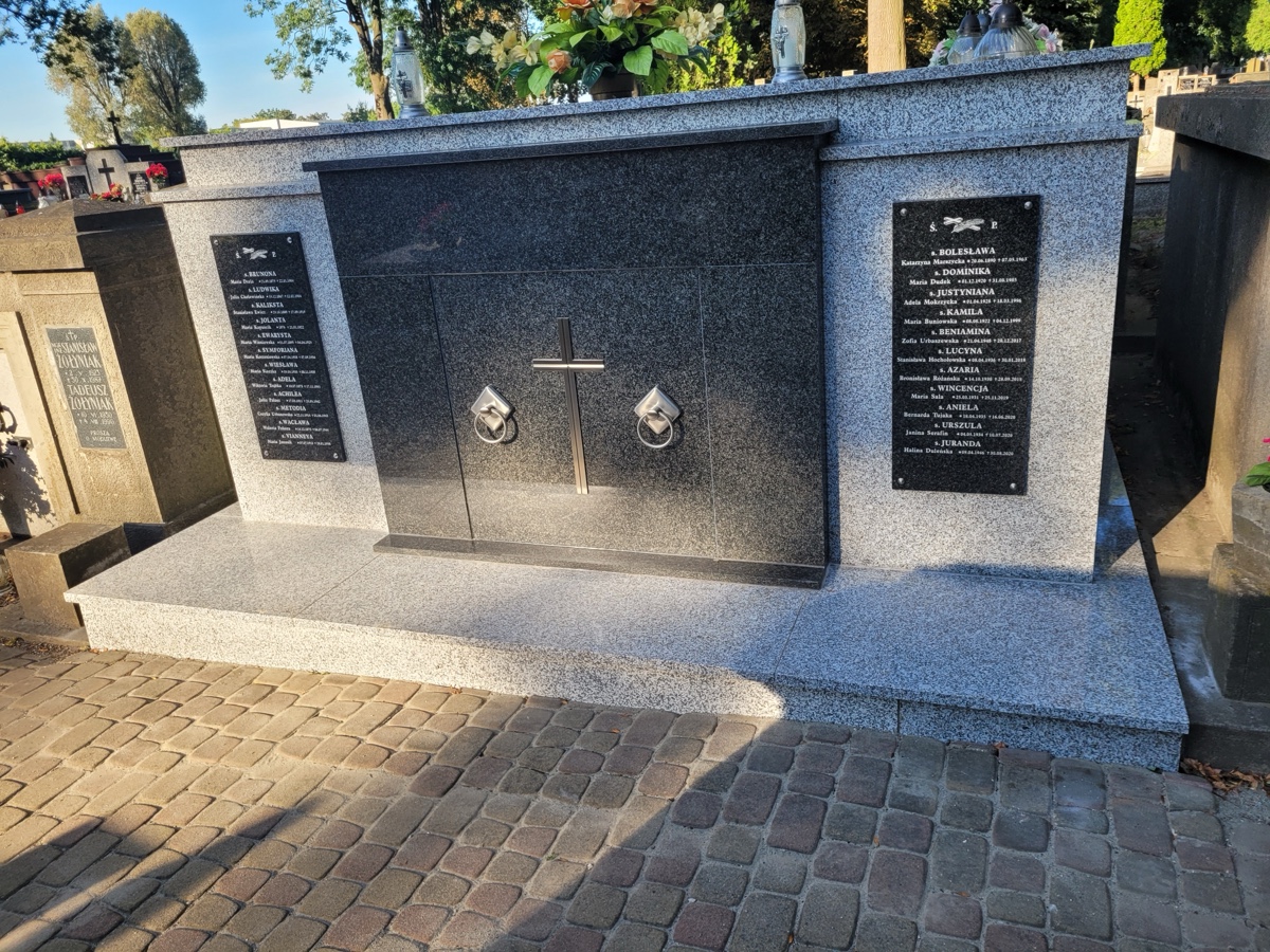 Bernada Tujaka 1935 Jarosław - Grobonet - Wyszukiwarka osób pochowanych